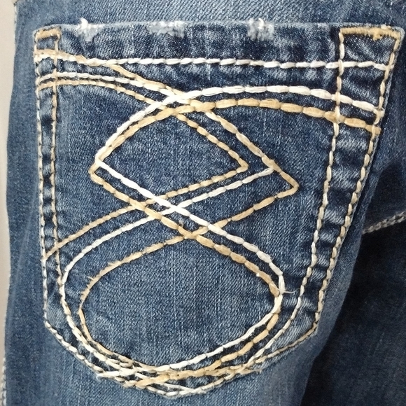 Silver Frances Capri Jeans. Size 30. - Picture 10 of 15